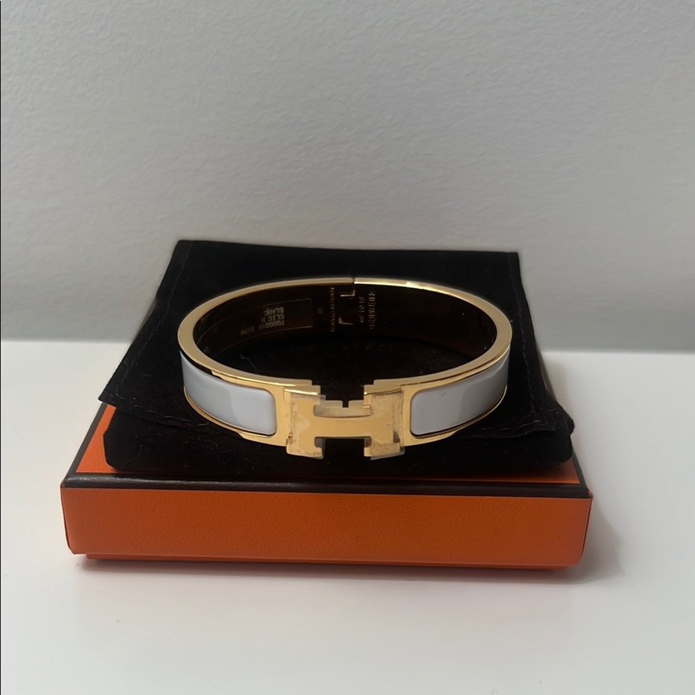Hermès Orange Box with Clic H Bracelet Packaging